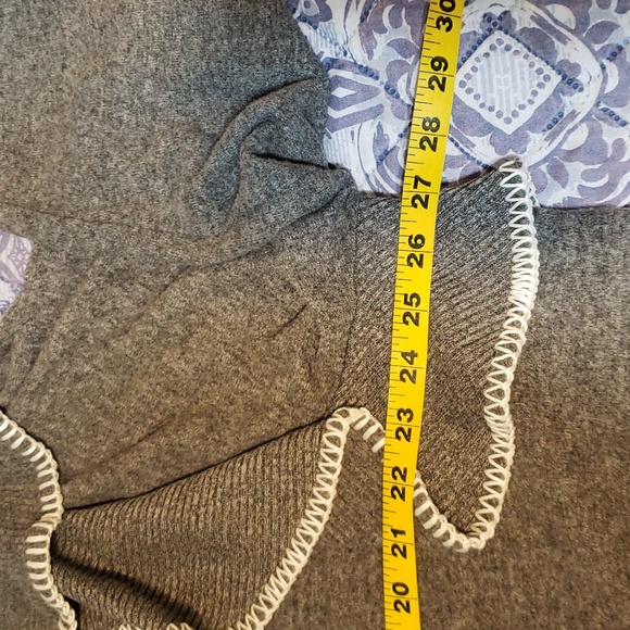 Democracy 2X sweater NWT - Picture 9 of 10